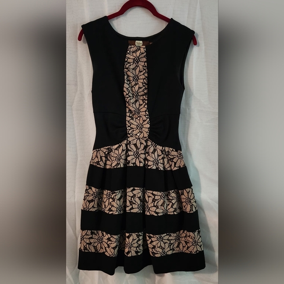 Eva FrancoDress - Picture 2 of 3